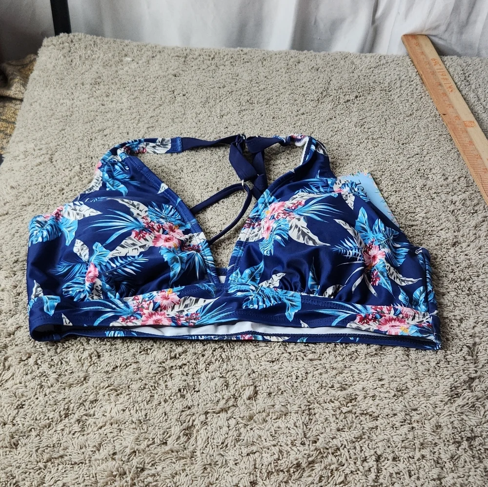 Women's Two Piece Tankini Swim Top With Swim Shorts With Ties - Yonique - L